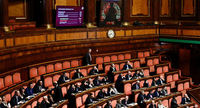 Ddl sul fine vita, salta l’inizio dell’esame in Senato