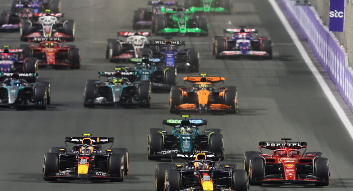 F1: Arabia; vince Verstappen, terza Ferrari Leclerc