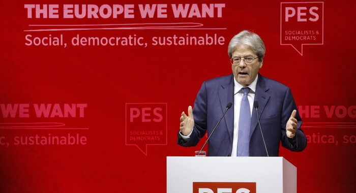 Gentiloni, ribilanciare onere imposte tra capitale e lavoro