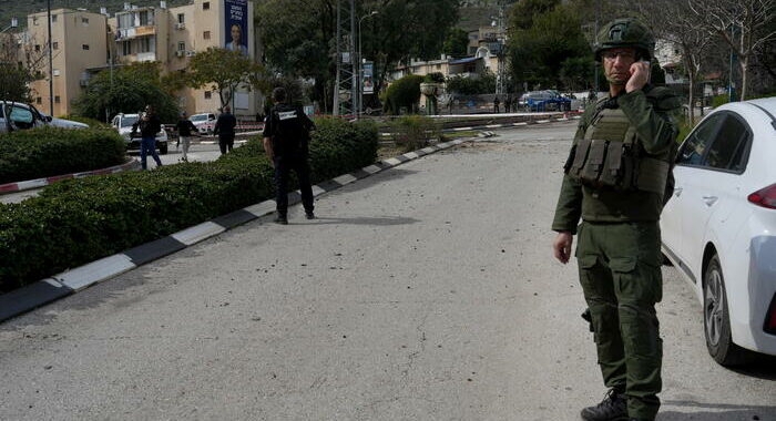 Israeliano accoltellato a Beer Sheva, ucciso attentatore