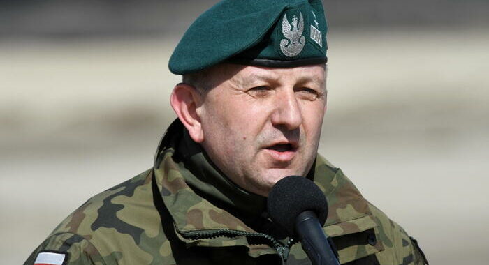 Rimosso comandante Eurocorps, ‘indagine d’intelligence’