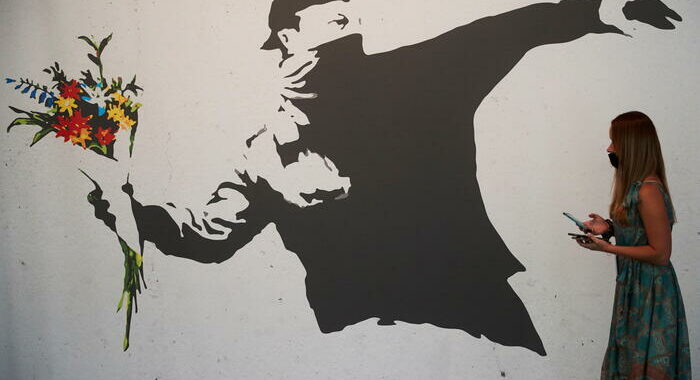 Smantellata a Barcellona rete che vendeva false opere di Banksy