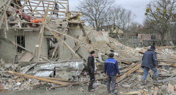 Attacchi russi nella regione di Zaporizhzhia, 3 morti