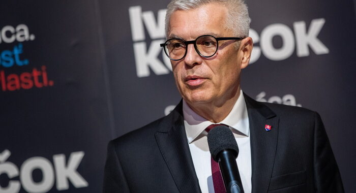 Exit-poll, il filo-occidentale Korcok vince in Slovacchia