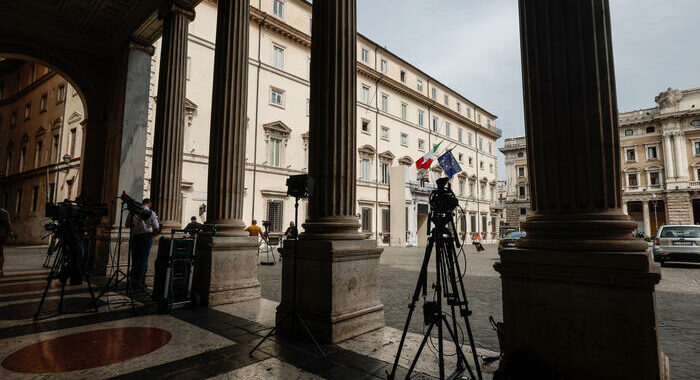 Giorgetti a Palazzo Chigi, martedì il Def