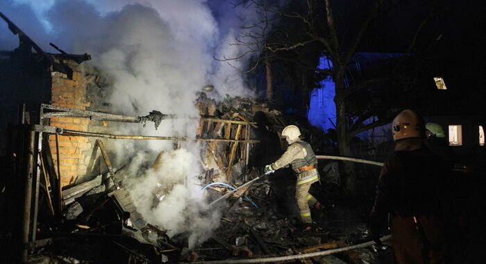 Kiev, distrutta centrale elettrica vicino alla capitale