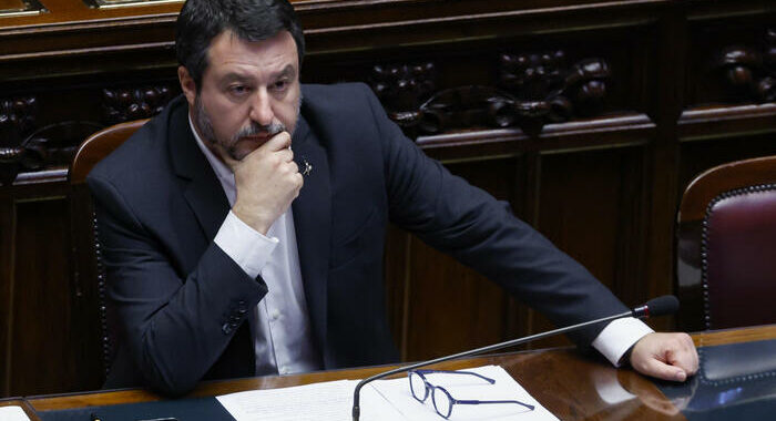 La Camera respinge la mozione di sfiducia a Salvini