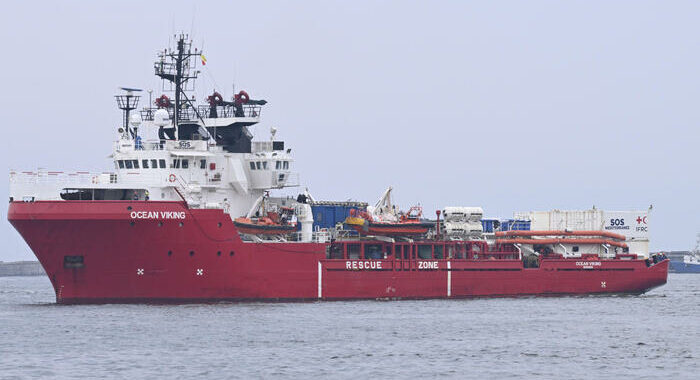 Migranti, attesa nave Ocean Viking a Livorno con 53 uomini