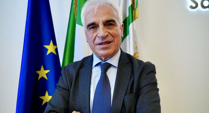 ++ Regione Puglia, si dimette l’assessore alla Sanità ++