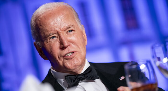 Sondaggio, per 61% elettori presidenza Biden un fallimento