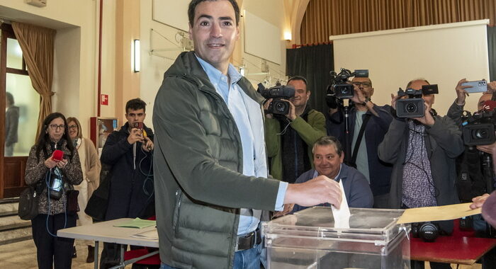 Spagna: al via elezioni in Paese Basco, sfida fra nazionalisti
