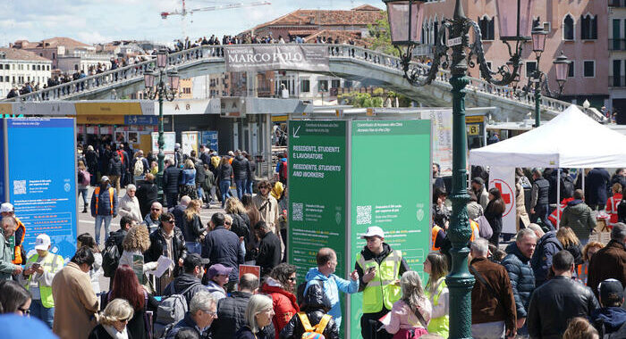 Ticket a Venezia, 17.130 i turisti giornalieri paganti