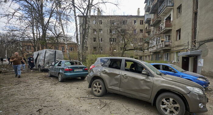 Ucraina, 4 morti e 16 feriti negli attacchi russi di ieri