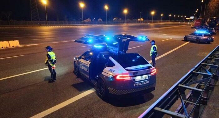 Una Tesla ‘full electric’ alla Polizia Stradale di Mestre