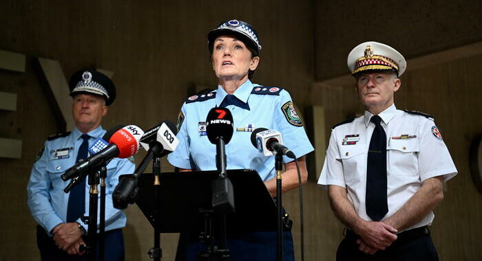 Vescovo accoltellato a Sydney, polizia: un atto terroristico