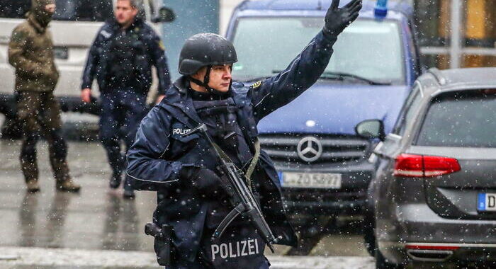 Agguato con coltello in Germania, ferito attivista anti-islam