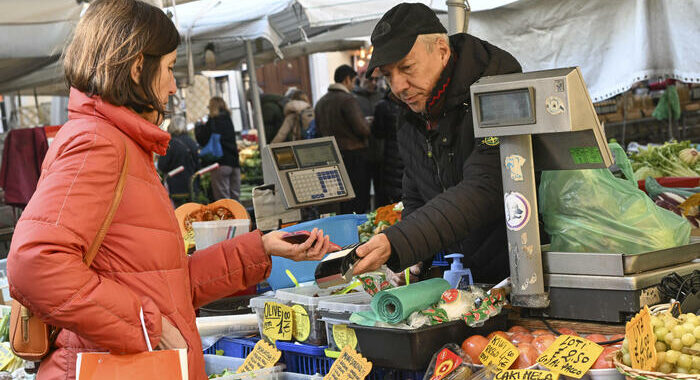 Confcommercio-Censis, economia in salute ma pesa incertezza