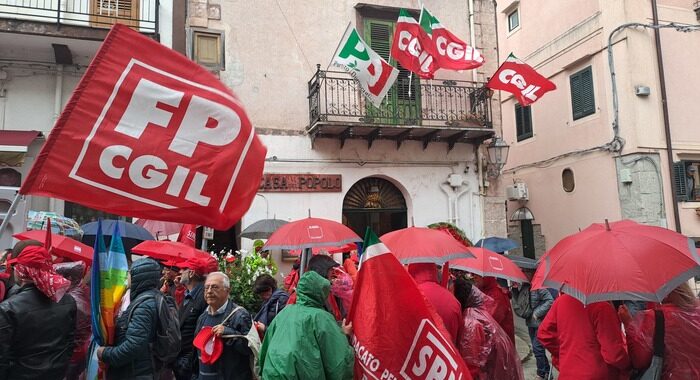 Conte firmerà il referendum della Cgil sul jobs act