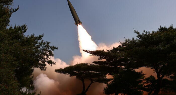 Corea del Nord, ‘fallito il lancio del razzo satellitare’