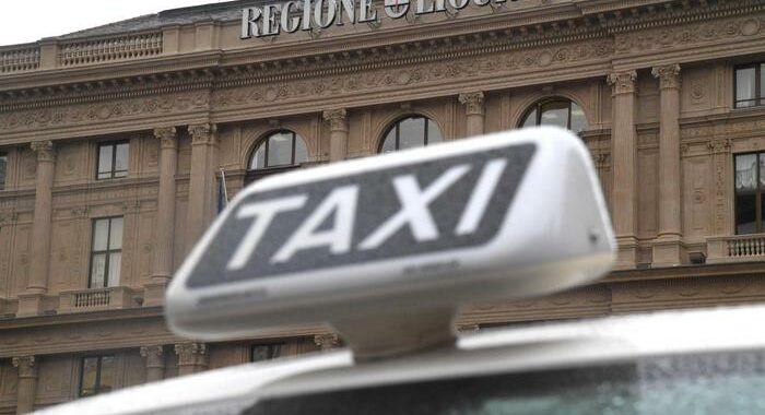 Domani ci sarà lo sciopero nazionale dei taxi
