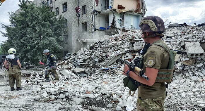 Esercito Kiev, combattimenti intensi a Kupiansk e Pokrovsk