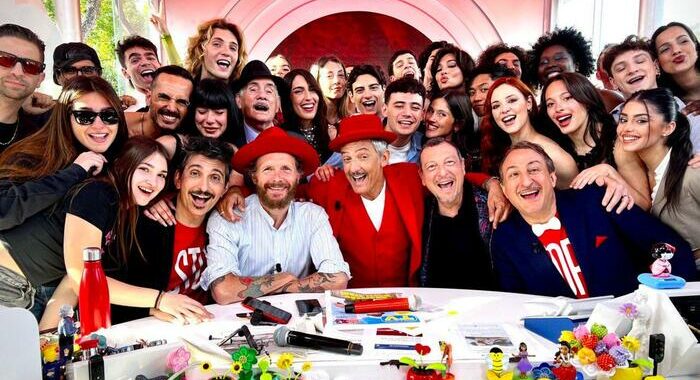 Fiorello, per Viva Rai2! una media di oltre 1 milione e del 20%