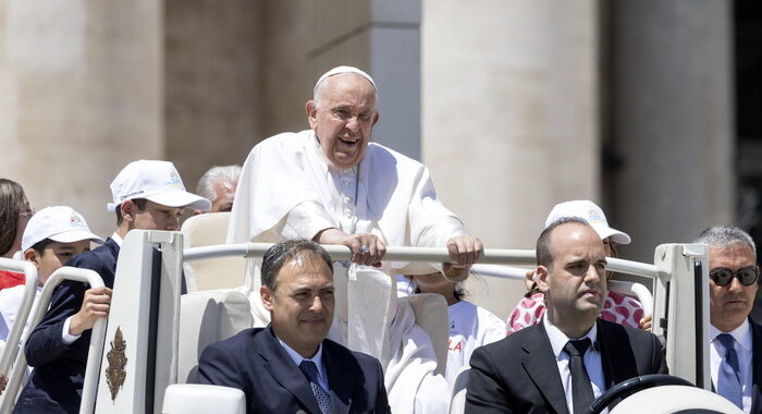 Il Papa ha un nuovo maggiordomo, è un ex addetto del Fas