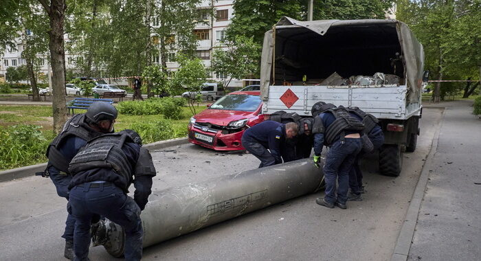 Kiev, attacco a Kharkiv amplia area combattimenti di 70 km