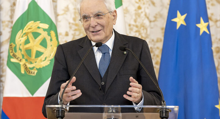 Mattarella, conflitti divorano risorse, costruire la pace