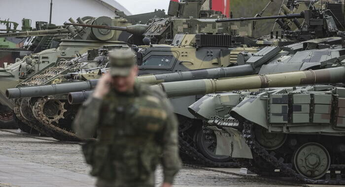 Mosca, rappresaglie su siti militari Gb in Ucraina e oltre