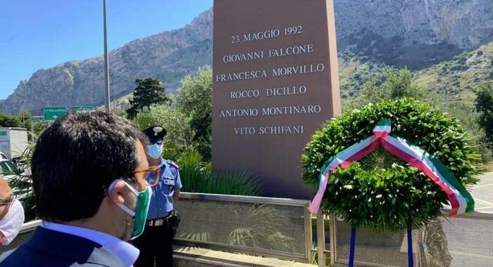 Salvini, ‘Falcone, la moglie e la scorta eroi italiani’