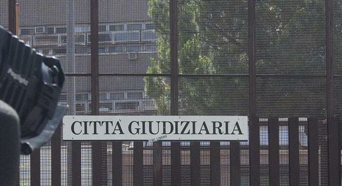 Strage Fidene, killer a marito vittima ‘stai zitto ladro’