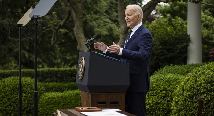 Wsj, ‘Biden procede con pacchetto armi a Israele da 1 mld’