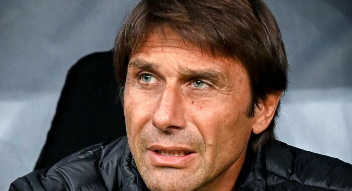 Antonio Conte è il nuovo allenatore del Napoli