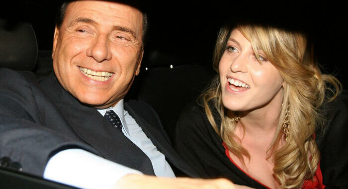 B.Berlusconi, magistrati politicizzati si accanirono su papà