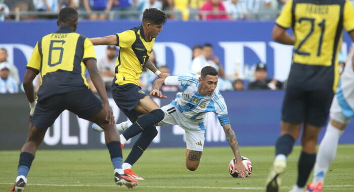 Calcio: Argentina-Ecuador 1-0 in amichevole, gol di Di Maria