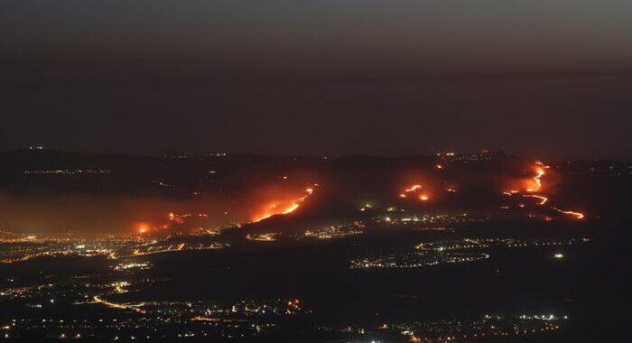 Domati gli incendi al nord di Israele dopo i lanci Hezbollah