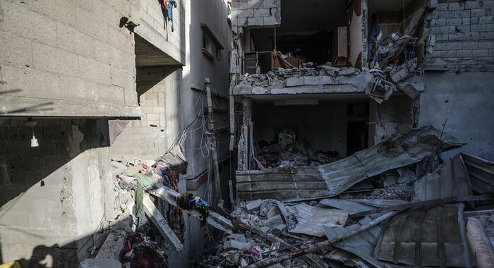 Fonti Striscia, ‘7 morti e decine di feriti a Gaza’