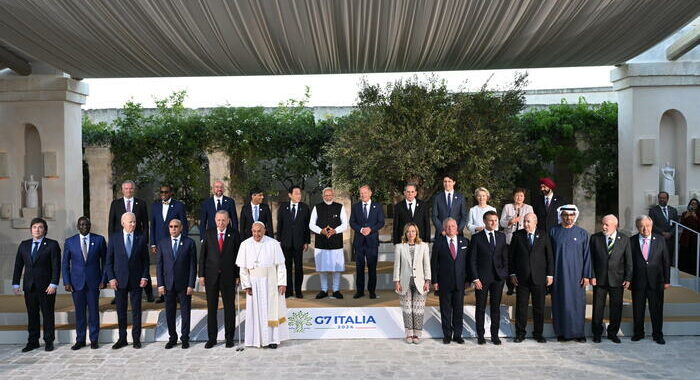 G7, i leader lanciano l’appello per la tregua olimpica