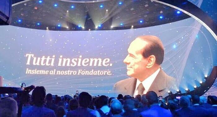 P.S Berlusconi, ‘Silvio mio padre è Amore’