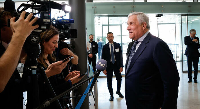 Tajani, ‘Consiglio al Ppe dopo i Socialisti, diventi prassi’