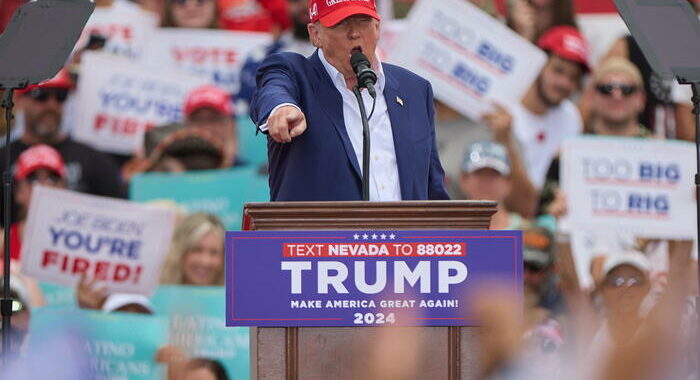 Trump prova a conquistare il Nevada, ‘basta tasse sulle mance’