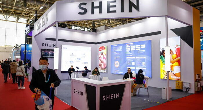 Ue indaga sulle cinesi Shein e Temu, lente su tutela consumatori