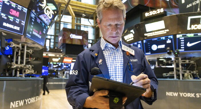 Wall Street apre in rialzo, Dj +0,09%, Nasdaq +0,72%