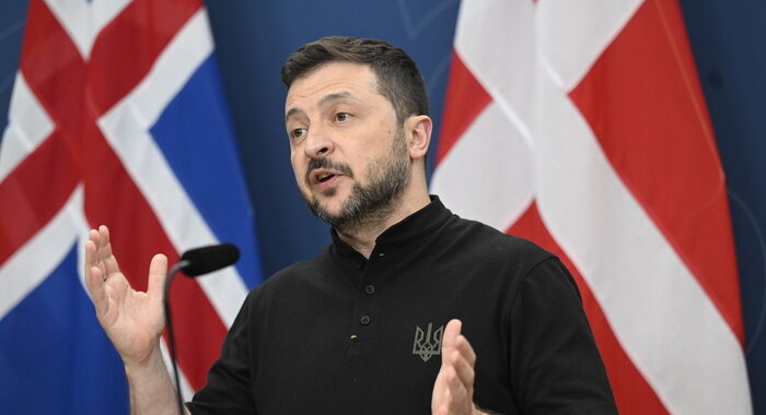 Zelensky, ‘Trump vuole tregua?Sarebbe presidente perdente’