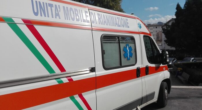 Auto contro muro, muore bimba di tre anni nel Palermitano