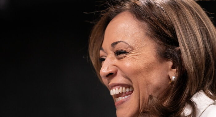 Biden appoggia Kamala Harris per la corsa alla Casa Bianca