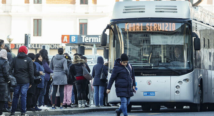 Bus, metro e tram scioperano domani per 4 ore