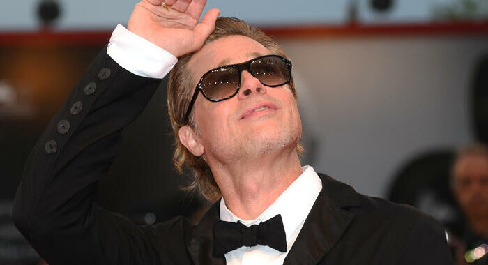 Da Brad Pitt e Clooney a Lady Gaga e Jolie tante star a Venezia