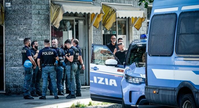 Giornalista aggredito davanti locale di estrema destra a Torino